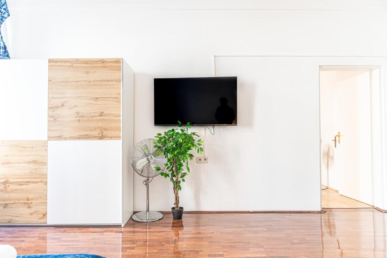 Elegant Haven: Stylish And Spacious 3br Apartamento *